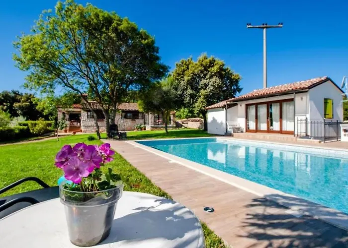 Antica By Guide Villa *
