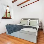 Antica By Guide فيلة روفينج